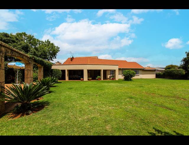 5 BEDROOM HOUSE FOR SALE IN FLORIDA PARK
